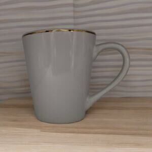 Royal Norfolk White Coffee Mugs Gold Rim Set of 4 Stoneware Cup